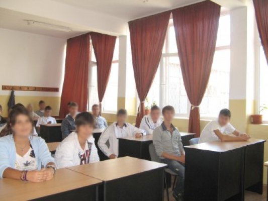 811 de elevi, înscrişi la şcoala profesională de 3 ani